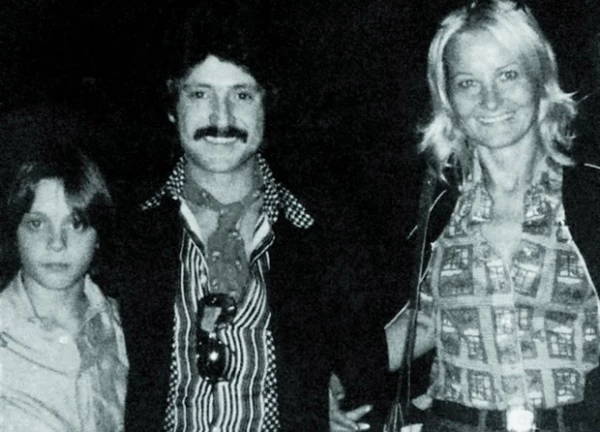 Luisito Rey y Marcela Basteri tuvieron tres hijos: Luis Miguel, Alejandro y Sergio.