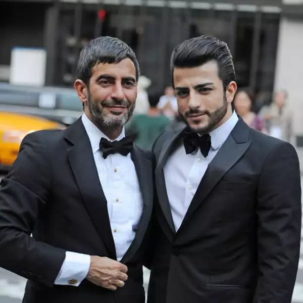 Marc acudía acompañado de Harry a eventos con frecuencia; aquí durante un evento publicado en la Biblioteca Pública de Nueva York.