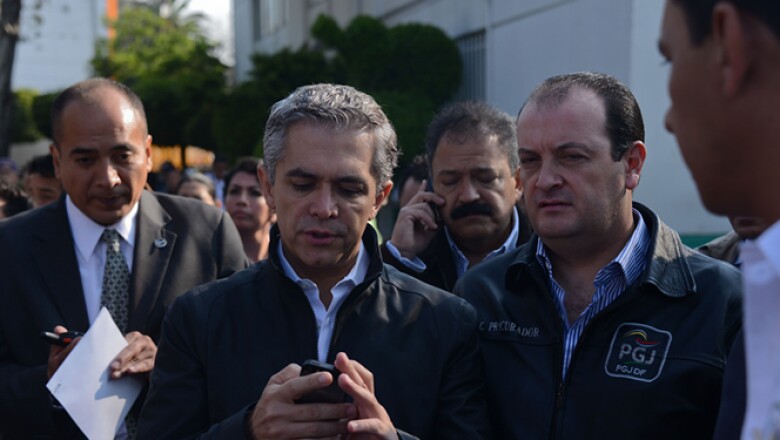 El jefe de Gobierno del DF, Miguel Ángel Mancera, reportó que algunas zonas se encontraban sin energía eléctrica.