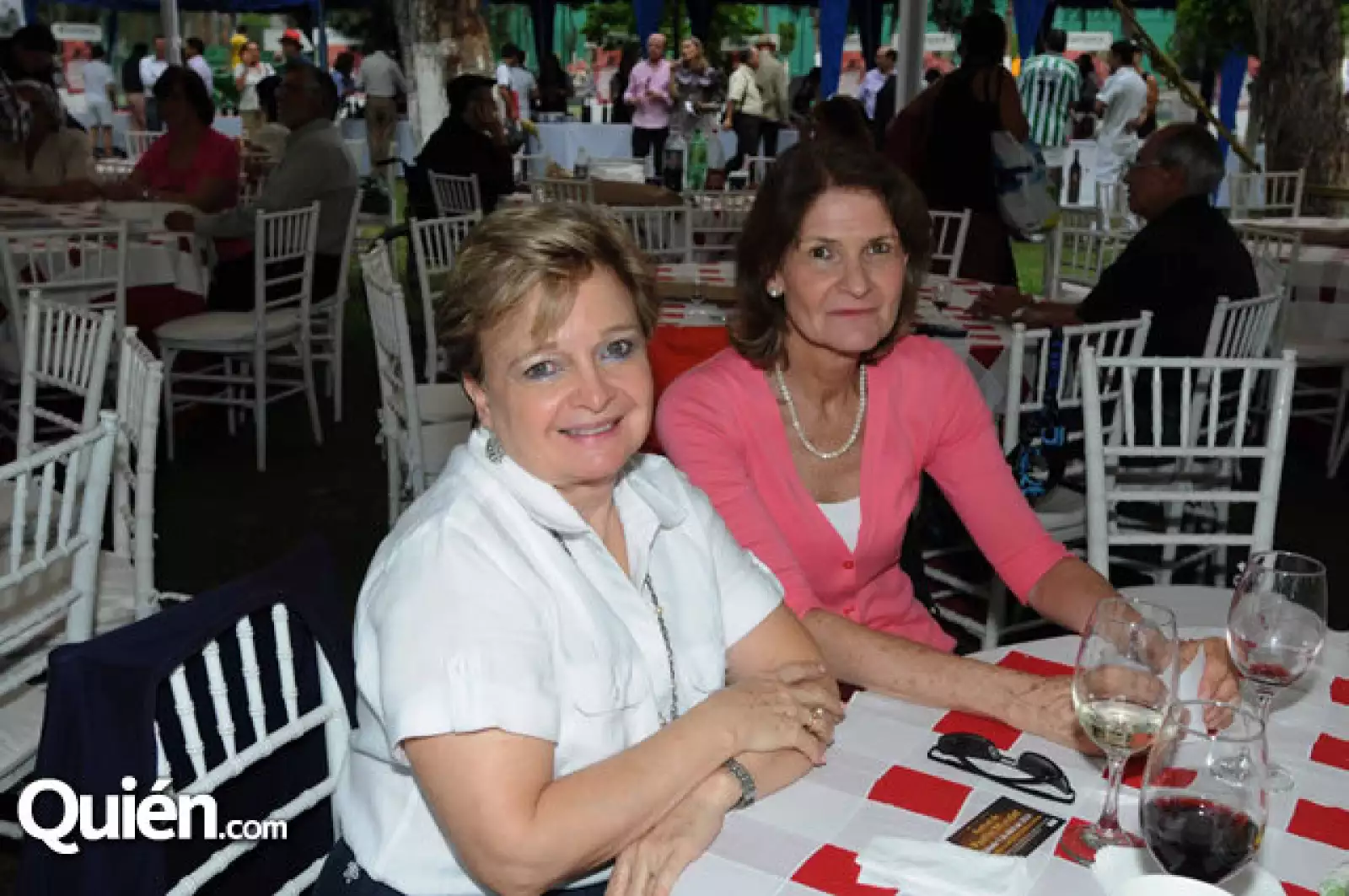 Silvia de Nuñez,Marisa de Cabrejas