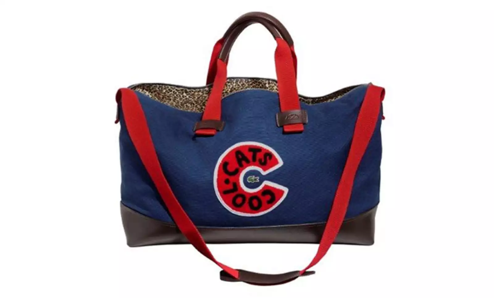 Cool Cats juega tanto con sus logos y sus gatos, así como con el cocodrilo de Lacoste para crear varios diseños frescos y divertidos.