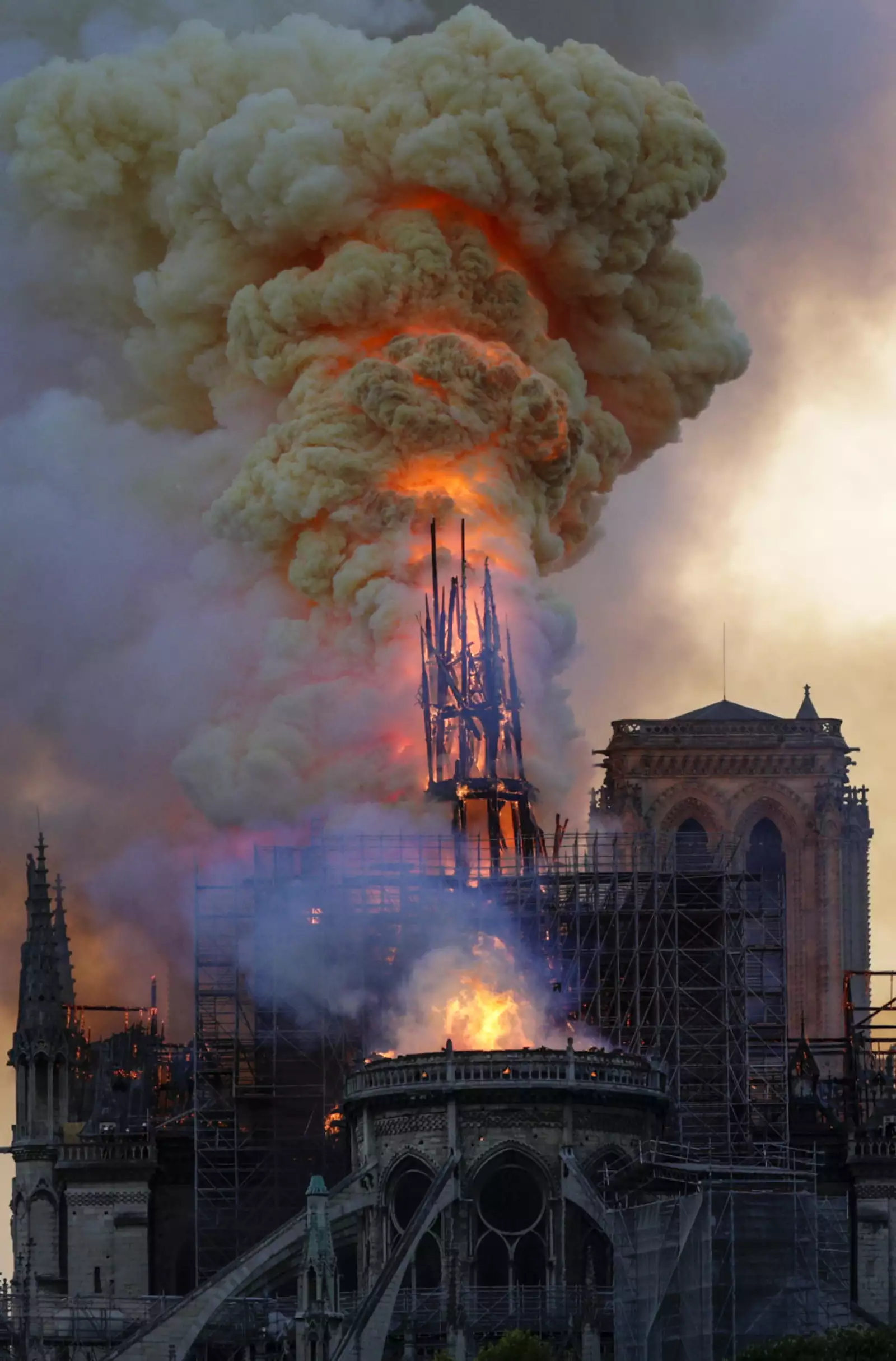 Incendio Notre Dame-14