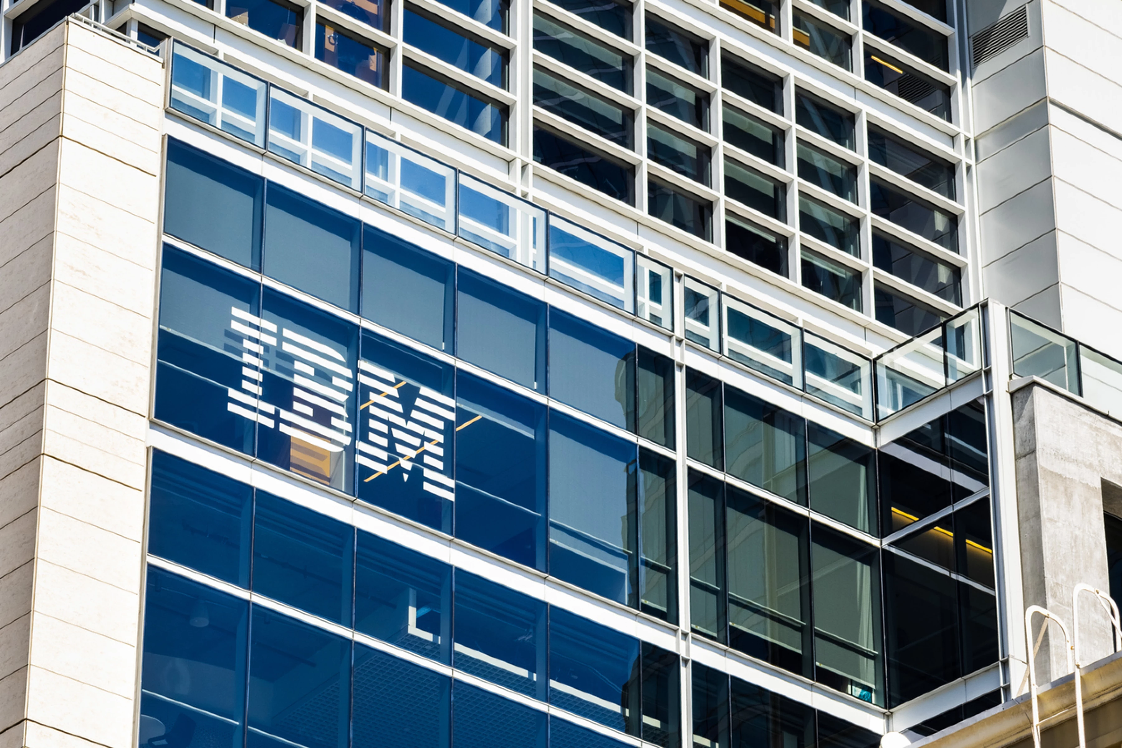 IBM comienza a liquidar a su fuerza laboral en Rusia