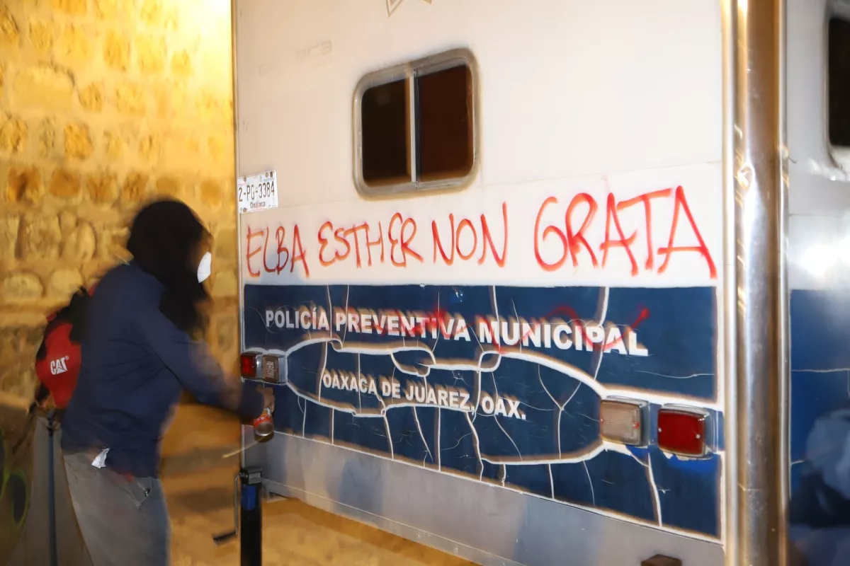Manifestantes en las calles del centro de Oaxaca.