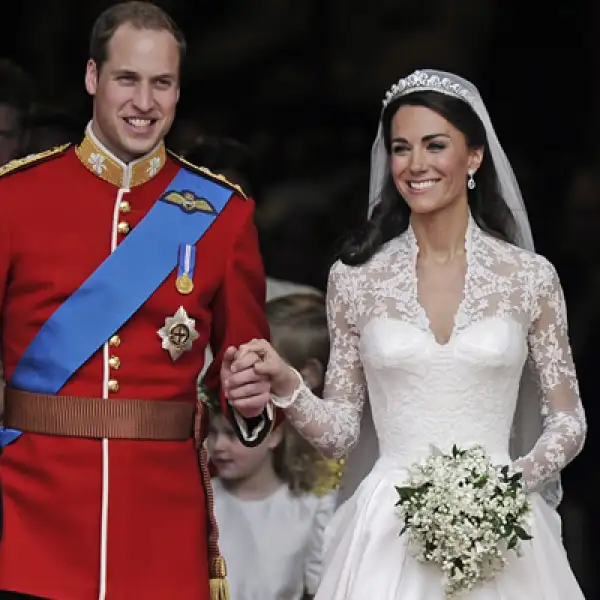 Kate Middleton y el Príncipe Guillermo se unieron en matrimonio el 29 de abril de 2011, en una boda que se transmitió al 95% de países del mundo.