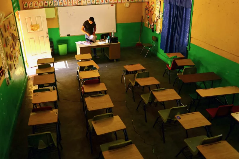 ¿Qué día no hay clases para todos los estudiantes de la SEP en octubre?
