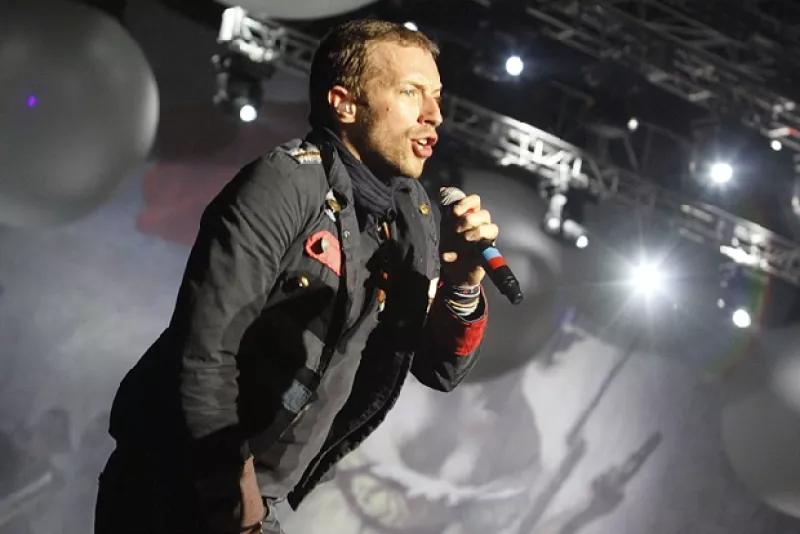 Los integrantes de la banda británica lograron que más de 40 mil regiomontanos `Vivieran la vida´ con un magno concierto, con el cual también se despidieron de sus fans mexicanos.