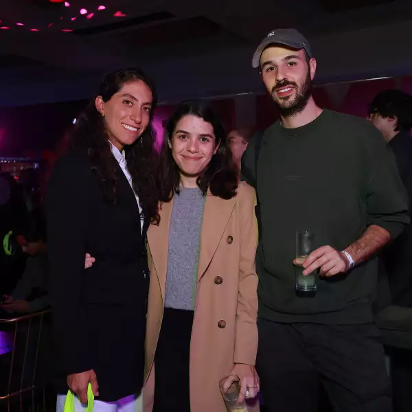 Mariana Arriaga , Eréndira Núñez y Salo Soloveichik 