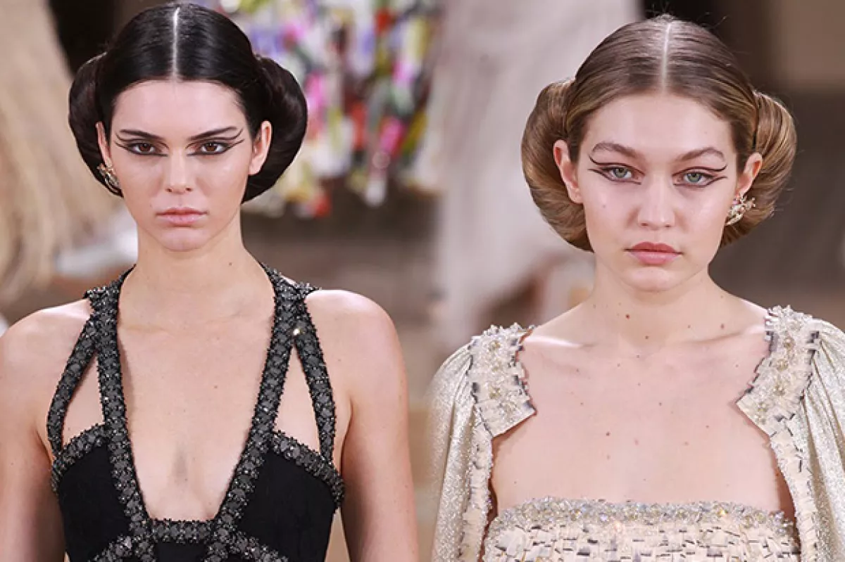 También desfilaron juntas en la pasarela de Chanel Haute Couture.