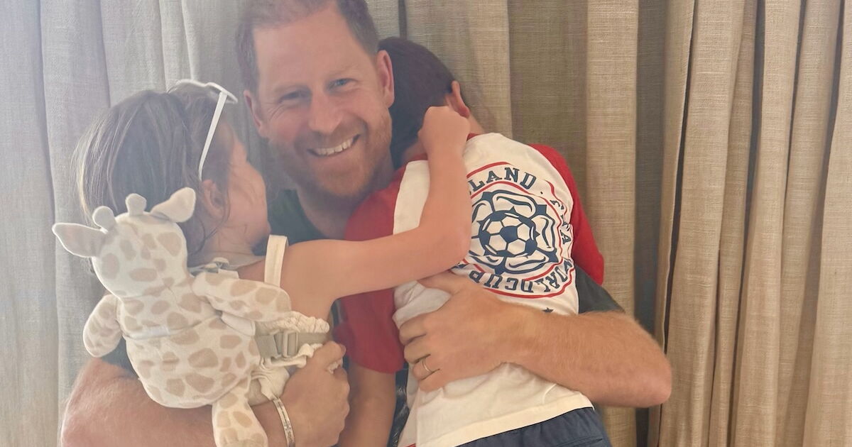 Los hijos de Harry y Meghan conocieron la casa de la infancia de su abuela, la princesa Diana; aquí los detalles