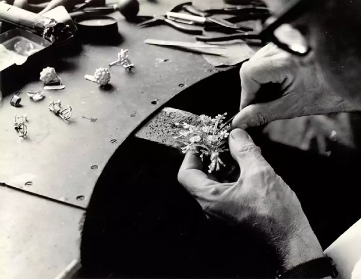 H.Stern ideó un certificado de garantía internacional para acreditar la calidad de sus joyas.