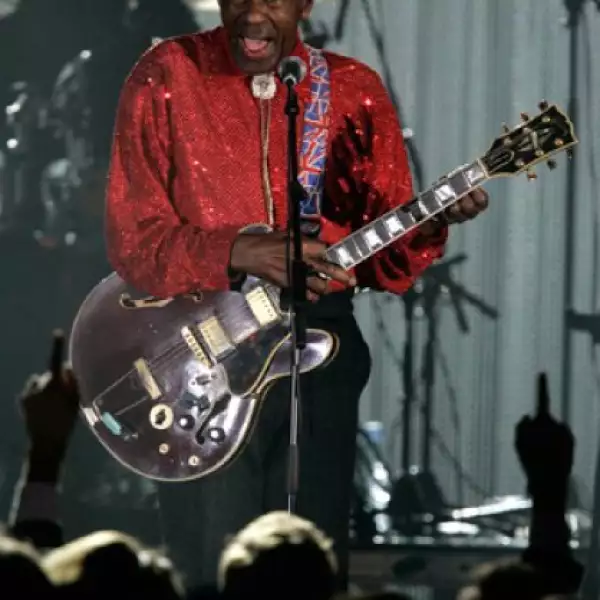 Con su inconfundible ritmo y su encantadora guitarra eléctrica hicieron bailar a todos los presentes.