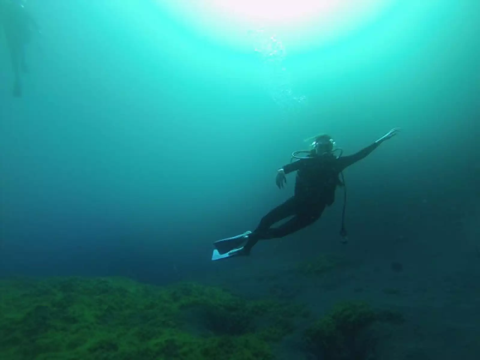La guapa Mariana Ocejo decidió vacacionar haciendo deportes extremos en la Huasteca Potosina.