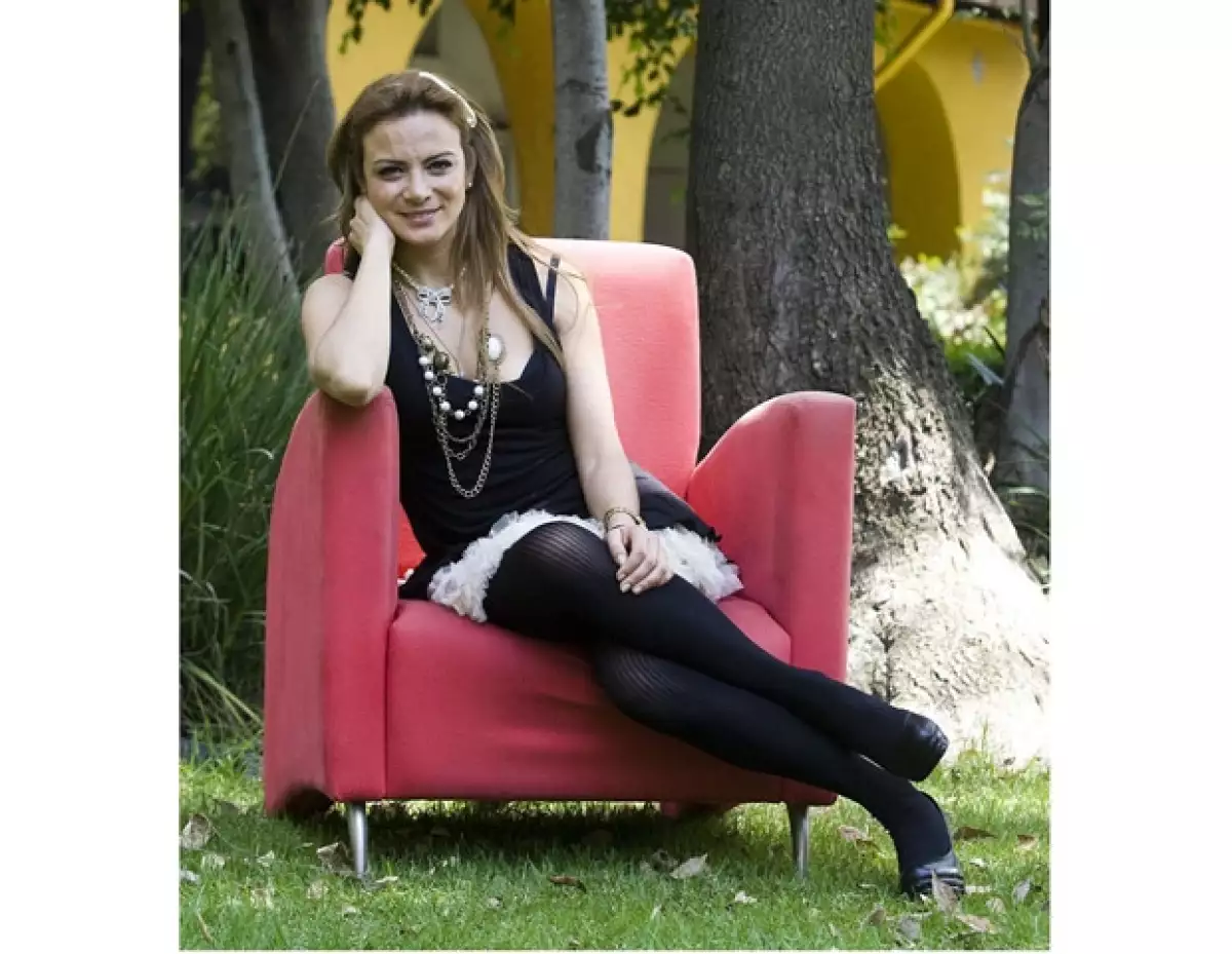 Silvia disfrutó mucho trabajar a lado de Jorge Salinas, a quien considera un excelente compañero.