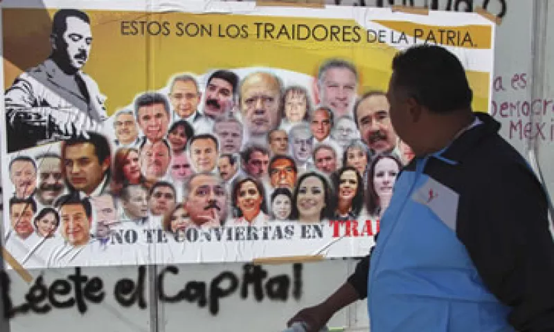 Organizaciones de izquierda afirman que la reforma aprobada privatizará a Pemex. (Foto: Cuartoscuro)