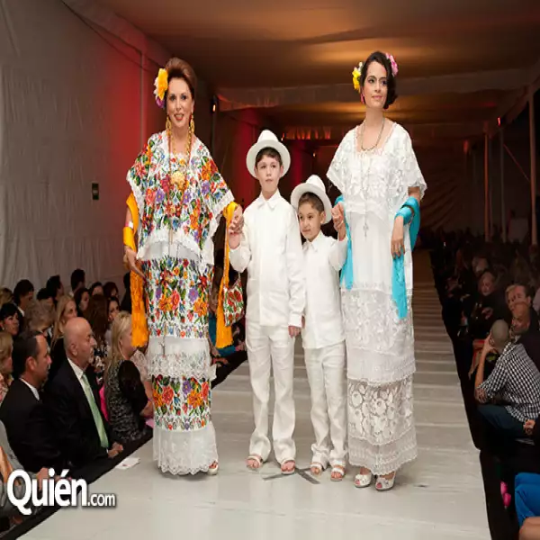 Desfile Tres Generaciones Map