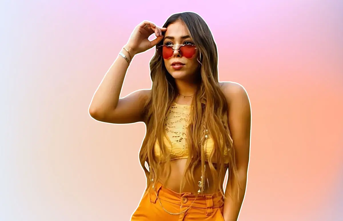 Danna-paola-collar-chanel