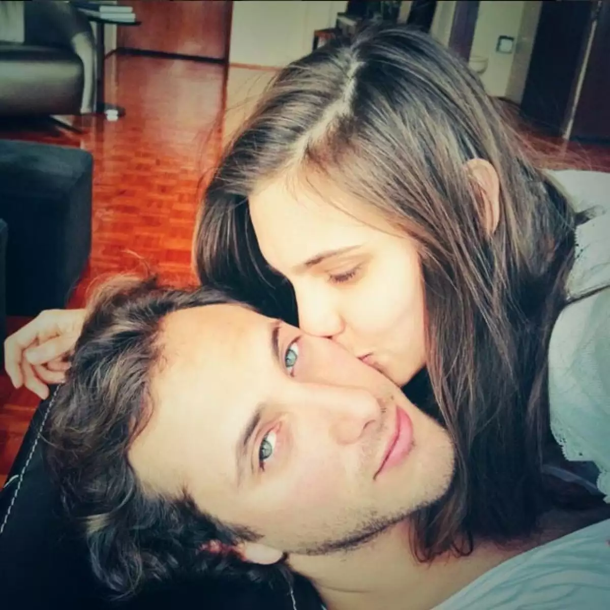 Macarena y Sebastian se llevan cinco años de difrencia, sin embargo, han demostrado ser una pareja llena de madurez.