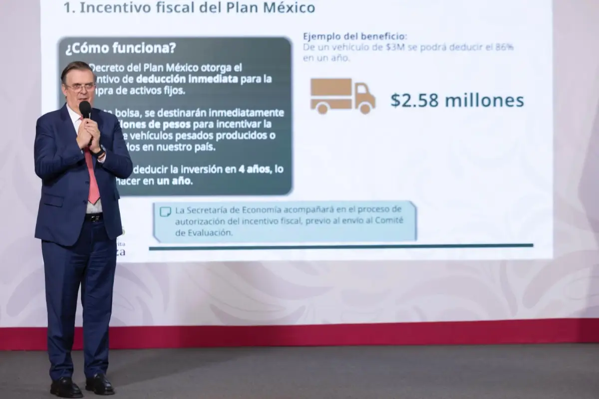Secretaría de Economía lanza paquete de incentivos para renovar transporte pesado