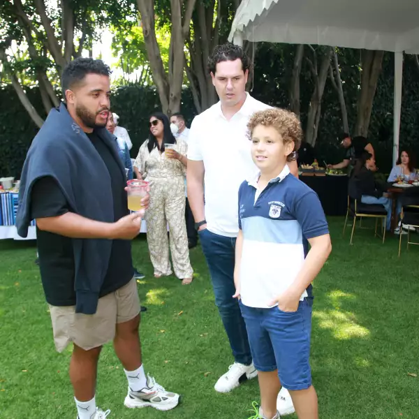 COMIDA CUMPLEAÑOS MEMO OCHOA