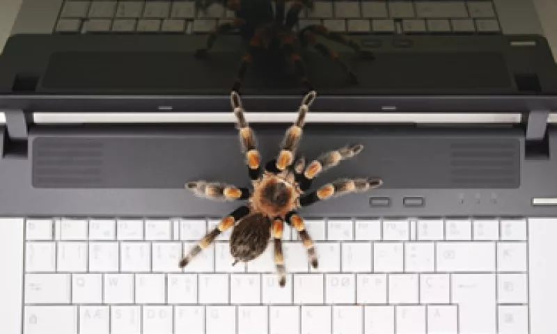 Se recomienda a usuarios consultar fuentes confiables de noticias y no hacer caso de estos videos sobre, todo en redes sociales.  (Foto: Photos to Go)