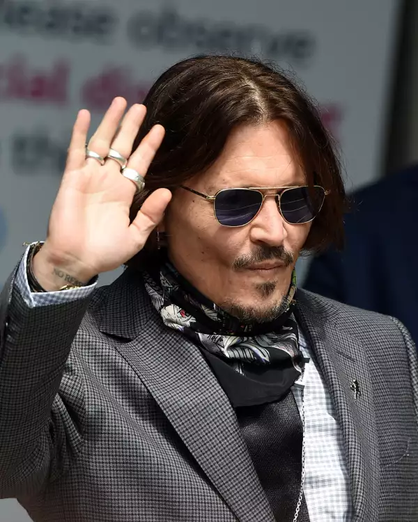 Johnny Depp prepara su regreso al cine con Jeanne du Barry dirigida por Maïwenn