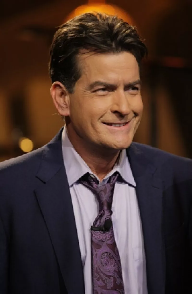 El actor estadounidense está siendo investigado por la policía tras supuestamente amenazar a su odontólogo con un arma blanca bajo efecto de estupefacientes.