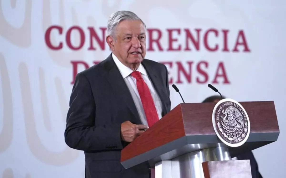 AMLO niños cáncer.jpeg