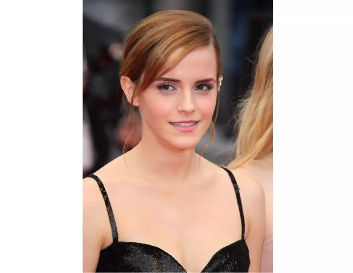 La actriz confesó en la alfombra roja de Cannes, que comenzó a ver el reality show de la familia Kardashian para poder interpretar su papel de Nicki, en el filme "The Bling Ring".