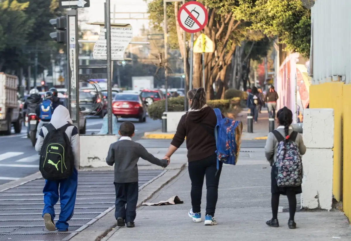 ¿Qué días de descanso tiene el calendario 2024-2025 de la SEP?