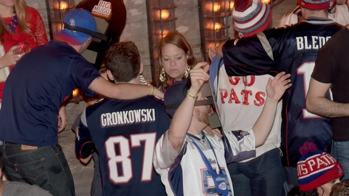 gente celebra super bowl