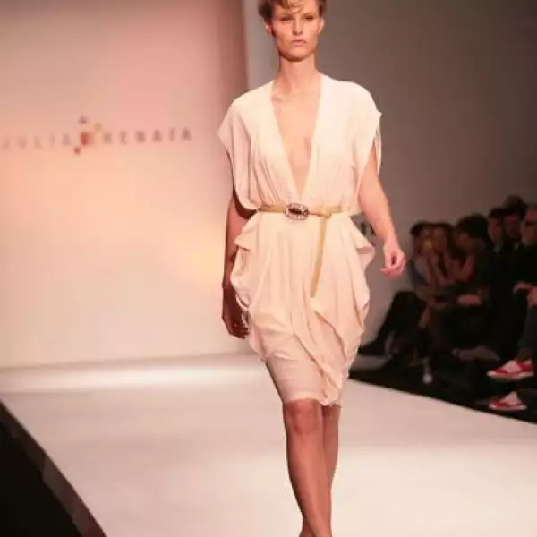 Pasarela Julia y Renata