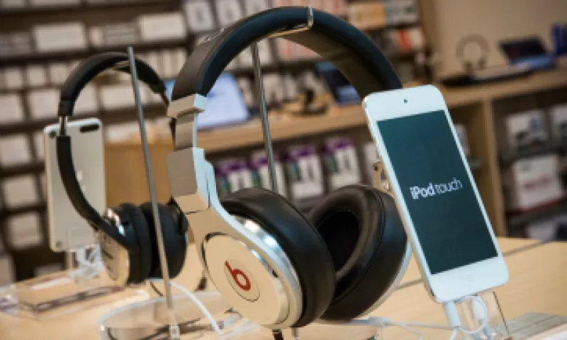Apple compró Beats, hace más de un año, por 3,000 millones de dólares. (Foto: Getty Images)