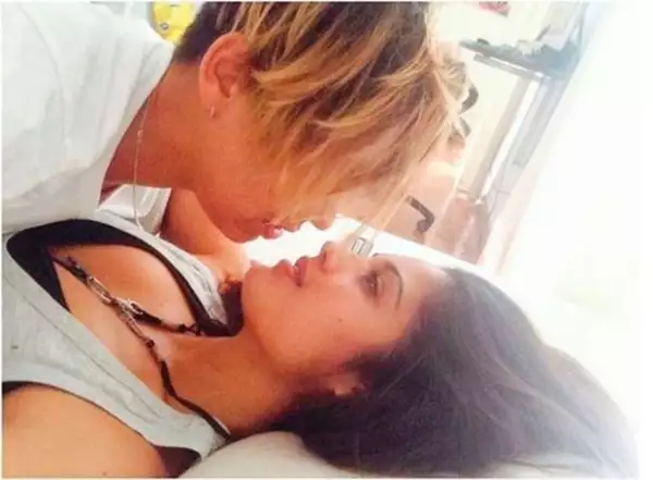 Patricia Yurena publicó esta foto con la que dio a conocer su romance con la DJ conocida como Vanesa Klein.