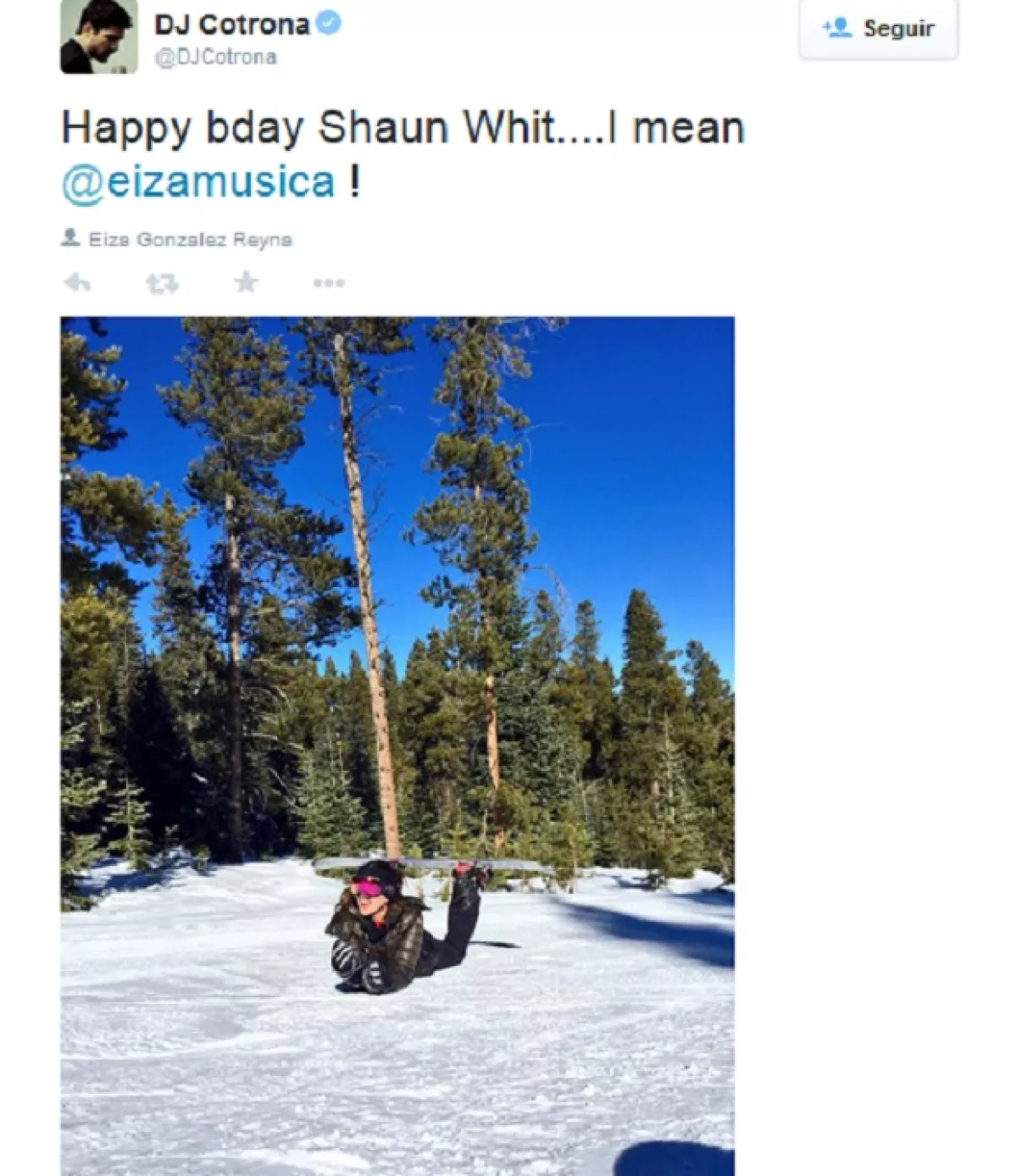 DJ Cotrona nunca apareció en las fotos que subió Eiza y sus allegados, pero la felicitación no pasó desapercibida.