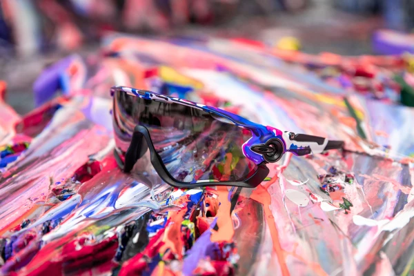 Oakley_CN.jpg