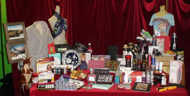 Chocolates finos y relojes suizos, entre los obsequios con valor de 55 mil dólares que recibirán aquellas personas nominadas en la entrega número 86 de los Premios de la Academia.