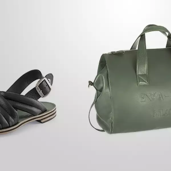 Bolsa con estructura definida en cuero de color olivo, para un estilo más relajado. Complemento perfecto con unas sandalias del mismo material.