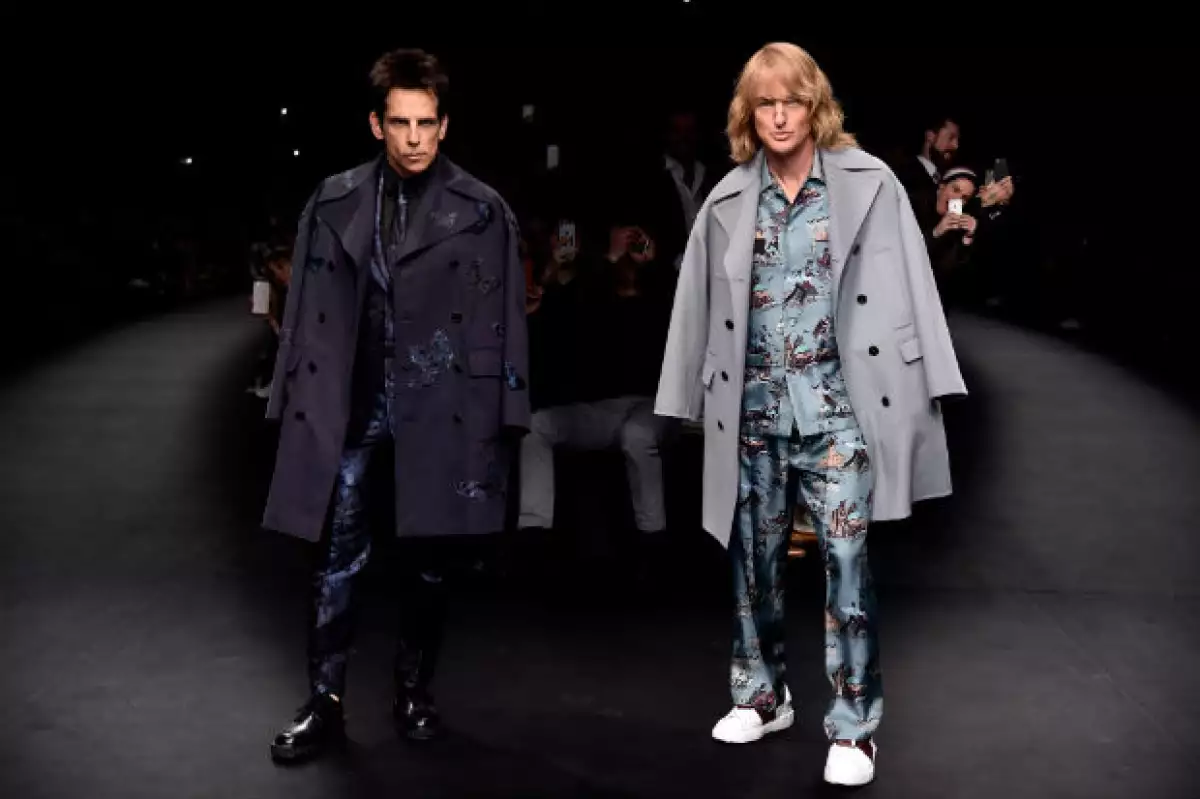 Los asistentes a la pasarela de este martes del reconocido diseñador italiano se llevaron una grata sorpresa cuando dos particulares modelos reaparecieron en escena: Ben Stiller y Owen Wilson.