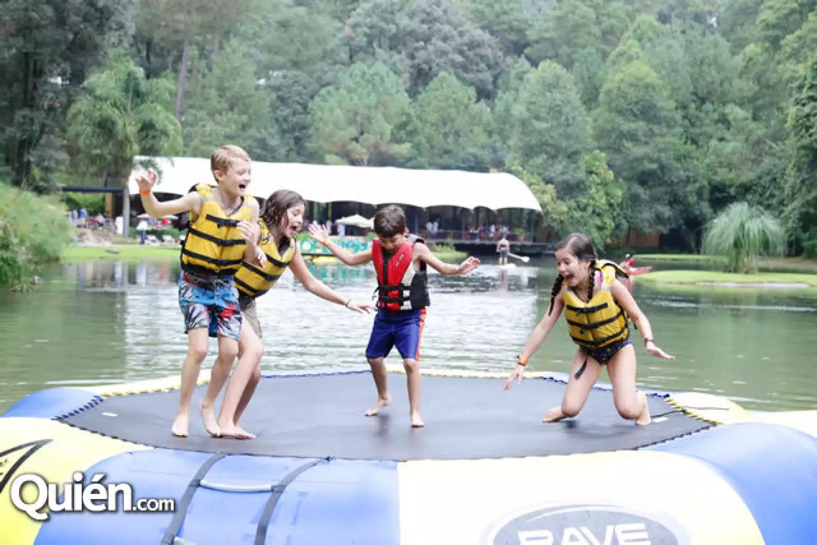 Pablo Oliver,Andrea Antuna,Patricio Solórzano y Sofía Villela