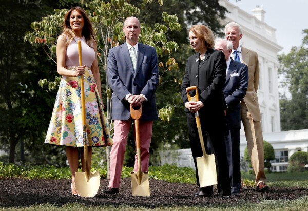 El desafortunado look de Melania Trump