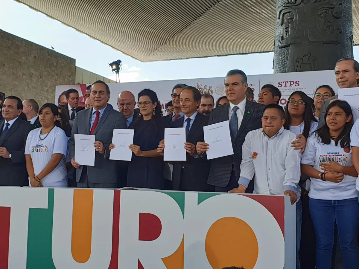 Jóvenes Construyendo el Futuro CCE STPS
