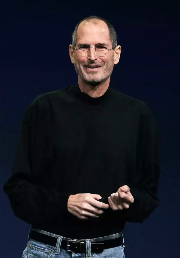 Apple Unveils iPad 2