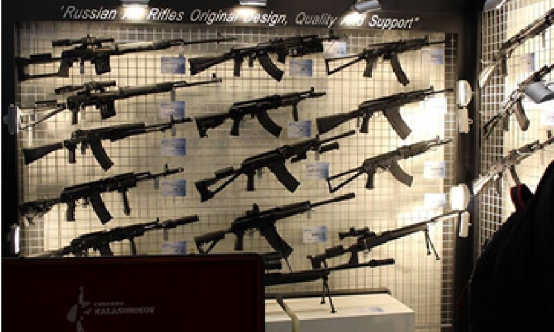 La empresa afirma que las armas Kalashnikov se fabrican “para mantener la paz en todo el mundo”. (Foto: Tomada de facebook.com/KalashnikovConcern)