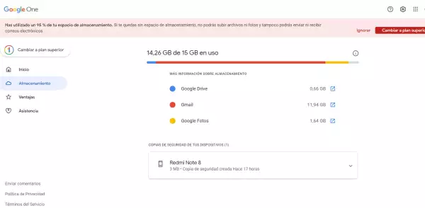 Trucos para borrar correos masivamente en Gmail y Outlook
