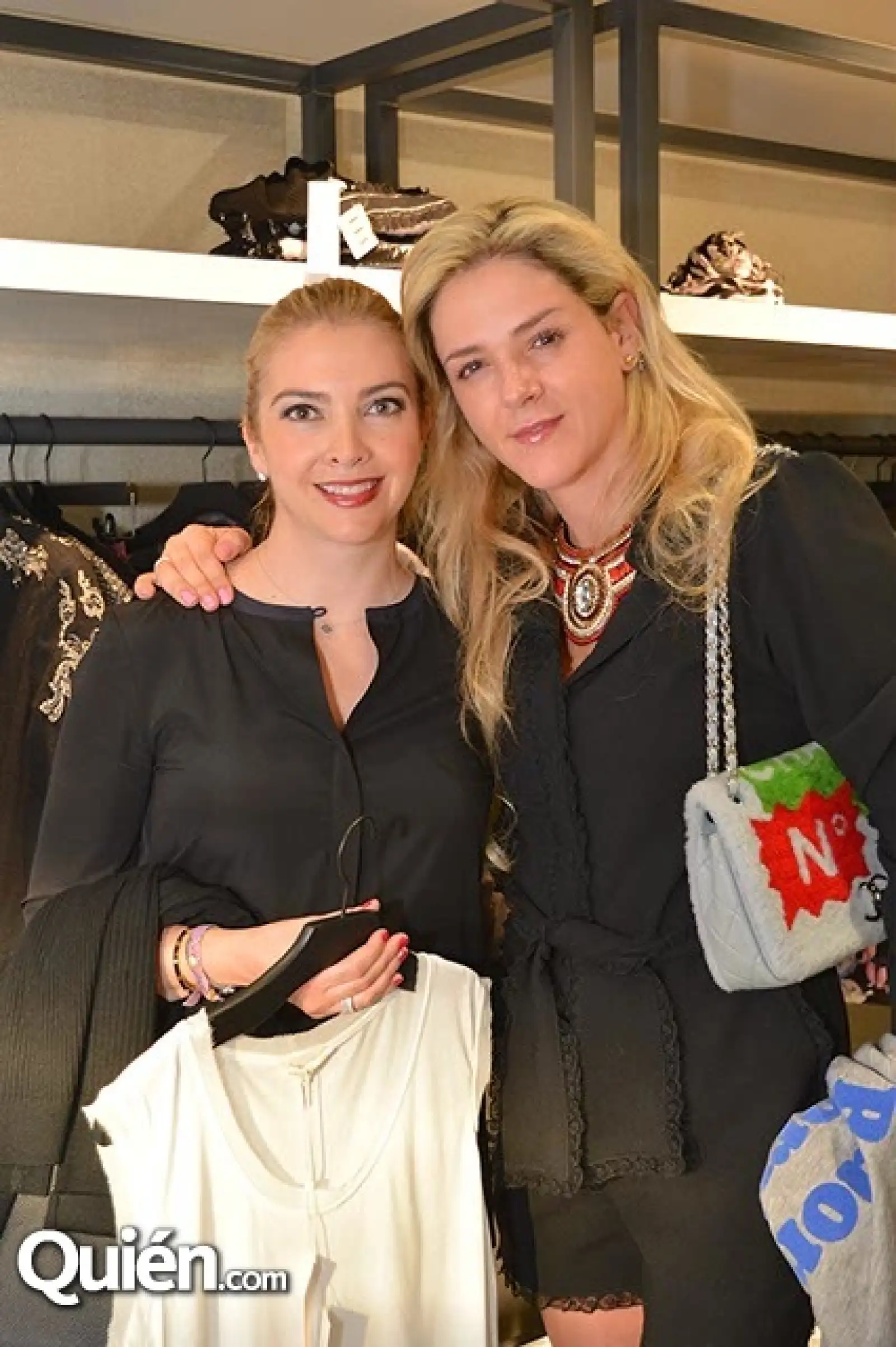 Lara y Bety Sámano.