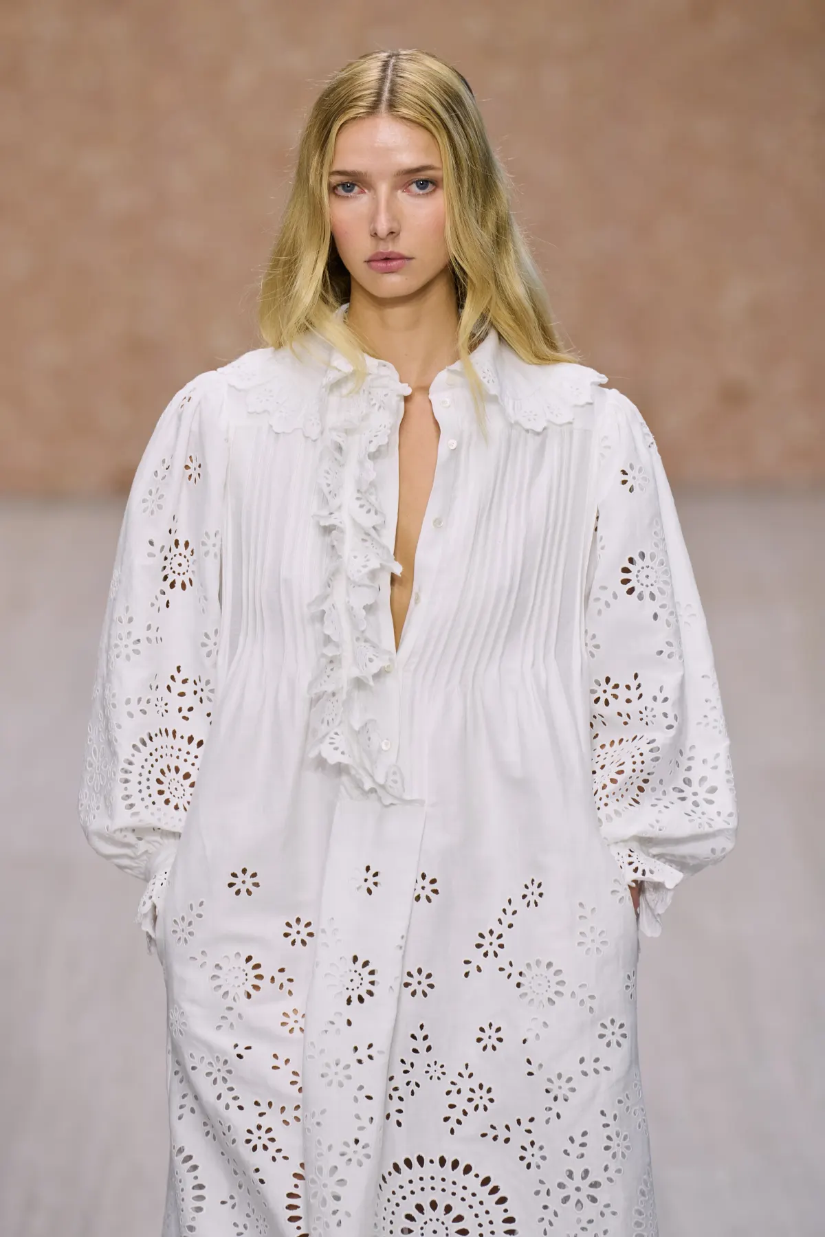 Apple Martin-Chloe S27.jpg