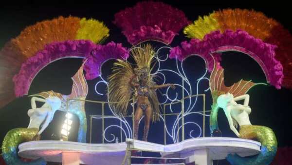 cnn-carnaval-8.jpg