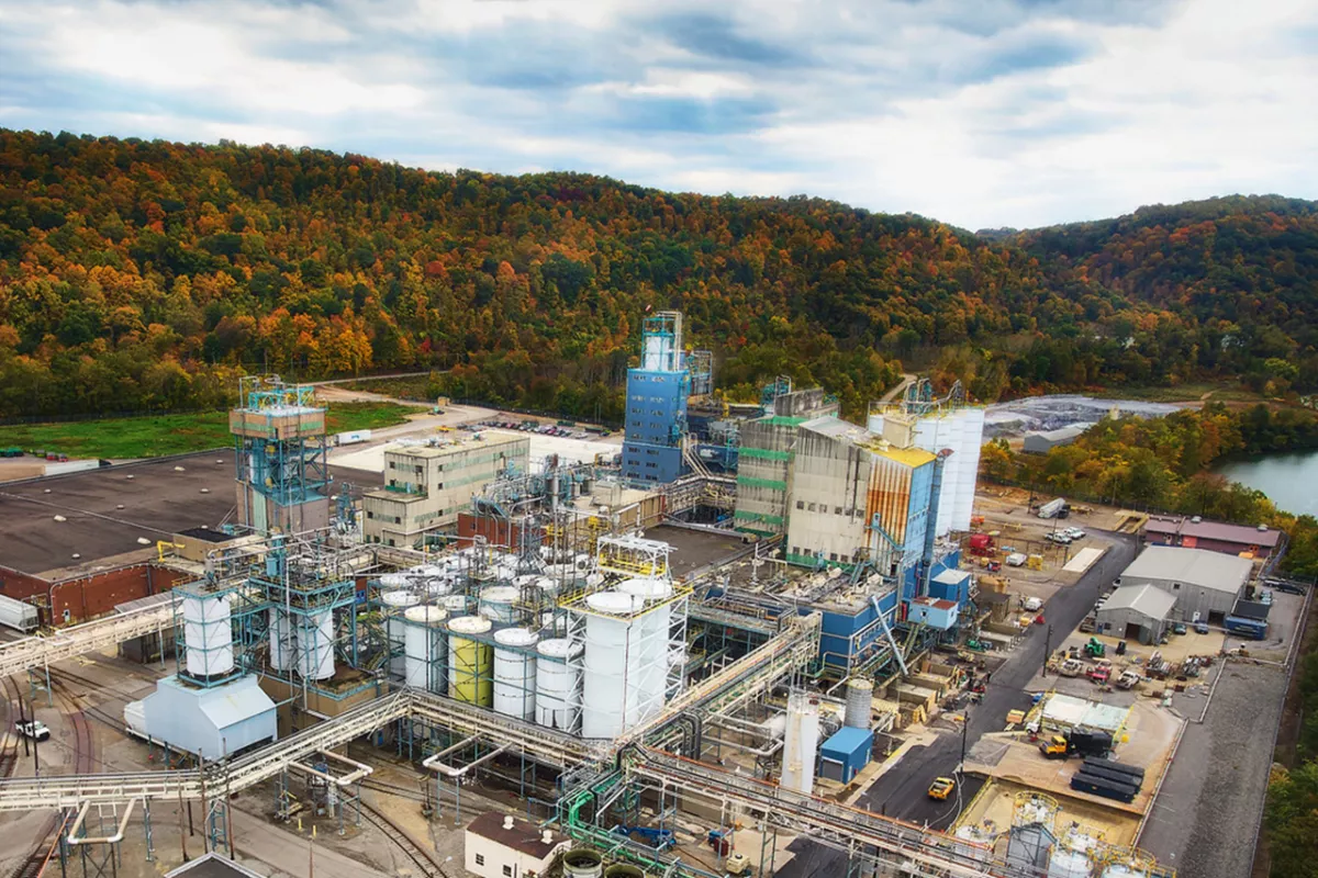 Acionistas de Alfa aprueban separación de Alpek