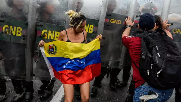 El estado de excepción a generado protestas de venezolanos.
